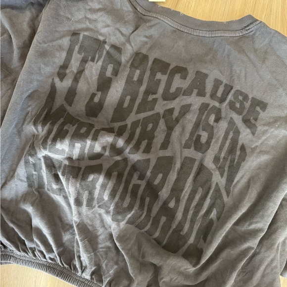 NWT - Cropped long Sleeve - Picture 3 of 3